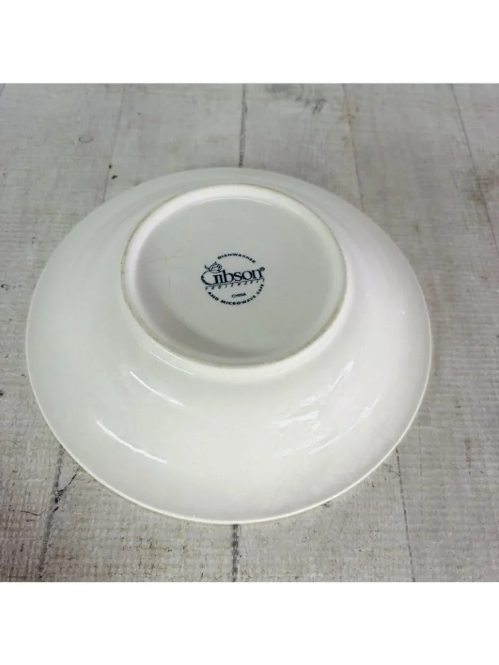Gibson FRUIT Embossed Fruit Leaves White Shades Rim Coupe Soup Bowls Set of 5